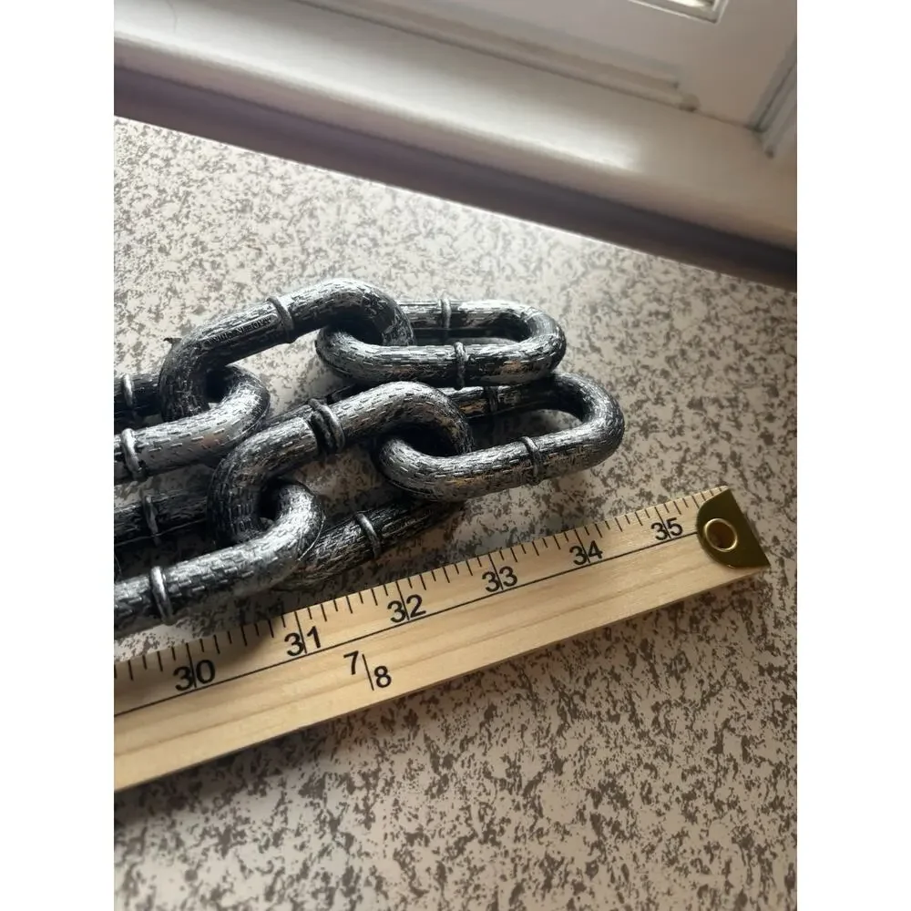 Halloween Creepy Graveyard Skull Set Of 5 Silver Black Fence Panels & 6ft Chain